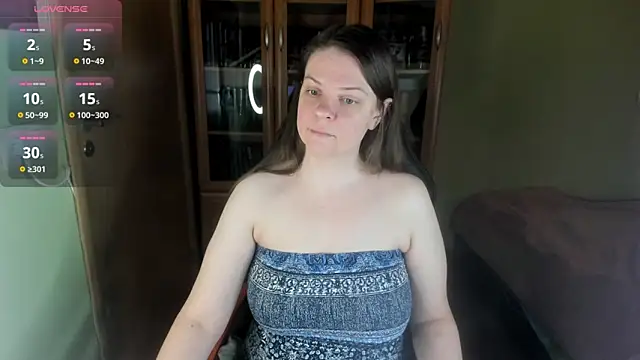 MiaLores online show from April 2026 09:48:01 AM