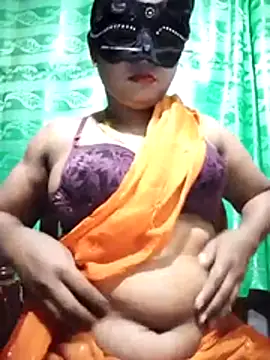 Mistompa24 online show from November 2025 03:11:01 PM