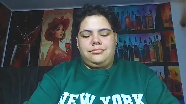 Snapshot of Hailey_Curvy chatting on June 2026 08:20:01 AM Hailey Curvy online show from June 2026 08:20:01 AM