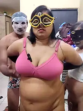 Hot modal online show from December 2025 05:08:02 PM