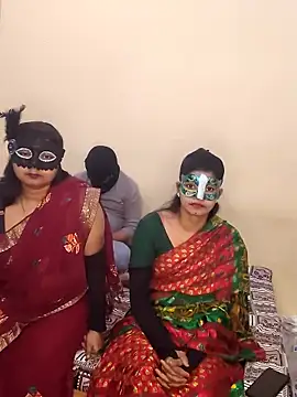 Hot modal online show from February 2026 04:44:01 PM