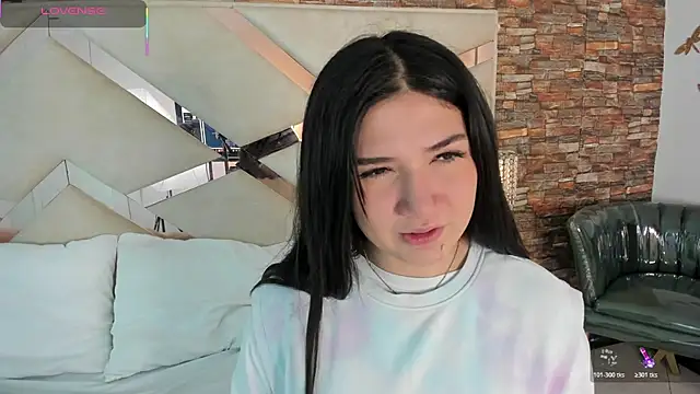 Valery Brand online show from November 2025 01:45:02 PM