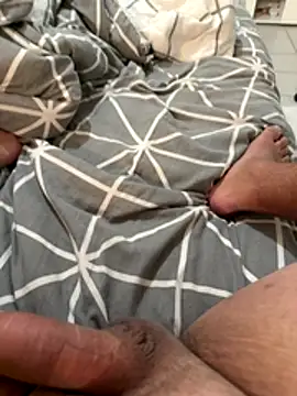 Snapshot of julienCr7 chatting on November 2025 03:12:02 PM julienCr7 online show from November 2025 03:12:02 PM