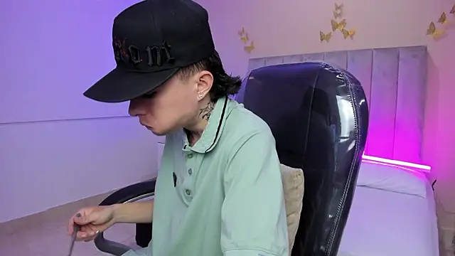 Nascary Fox online show from February 2026 06:33:01 PM