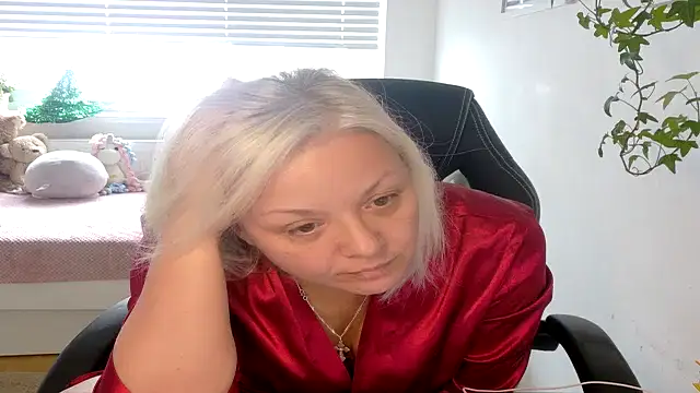 Linsy Kim online show from February 2026 11:04:01 AM