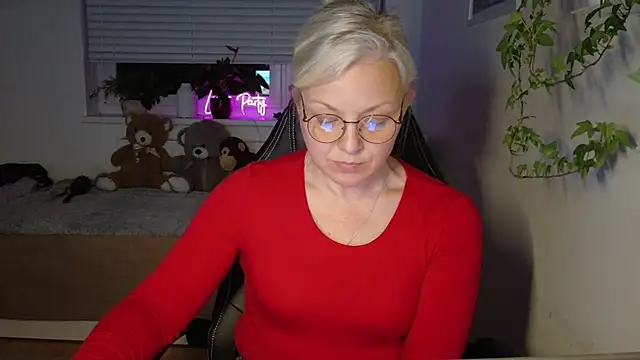 Linsy Kim online show from March 2026 06:35:01 PM