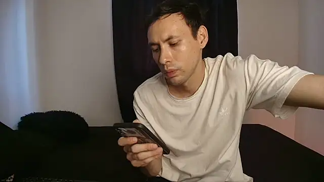 Snapshot of Demian-melany chatting on November 2025 02:29:02 PM Demian-melany online show from November 2025 02:29:02 PM