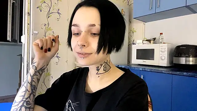 Snapshot of CandaceBlaze chatting on September 2025 08:12:02 PM CandaceBlaze online show from September 2025 08:12:02 PM