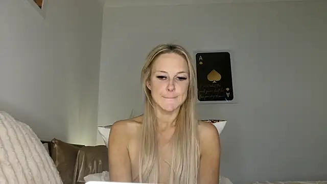 imyourgoodgirl69 online show from November 2025 07:50:02 PM