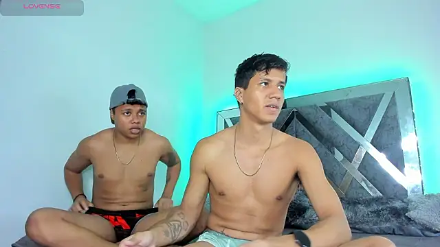 Snapshot of Robertmiller21 chatting on February 2026 12:51:01 AM Robertmiller21 online show from February 2026 12:51:01 AM