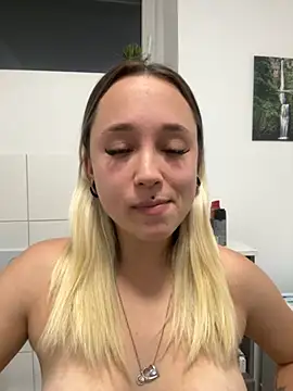 stelli 99 online show from October 2025 05:55:02 PM