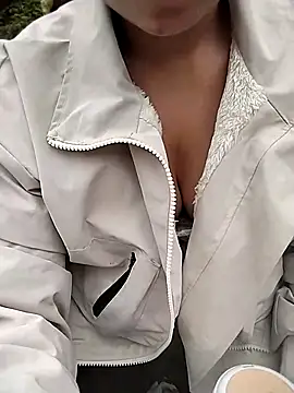 Snapshot of venu00 chatting on December 2025 06:33:02 AM venu00 online show from December 2025 06:33:02 AM