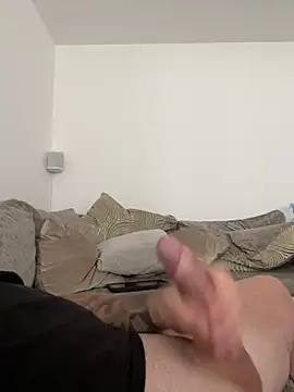 Snapshot of Craiggg85 chatting on February 2026 10:03:02 AM Craiggg85 online show from February 2026 10:03:02 AM