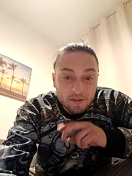 Woodern online show from December 2025 09:02:01 PM