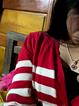 Ngoc-bbi online show from December 2025 12:44:02 PM