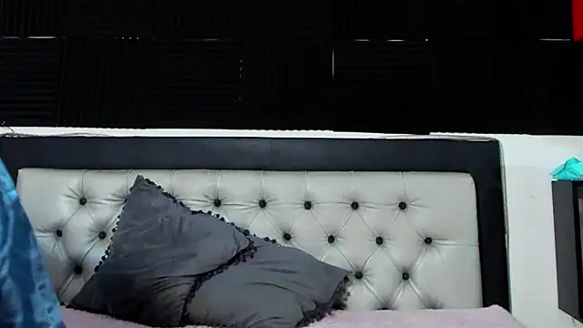 Akalidemon online show from October 2025 03:23:02 AM