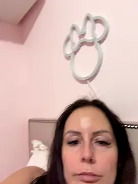 Snapshot of nightingale27 chatting on November 2025 10:13:02 PM nightingale27 online show from November 2025 10:13:02 PM