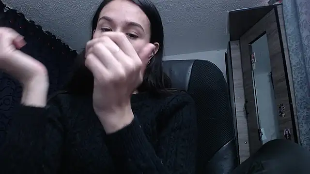 Snapshot of scarlett_vonrose chatting on November 2025 08:32:01 PM scarlett vonrose online show from November 2025 08:32:01 PM