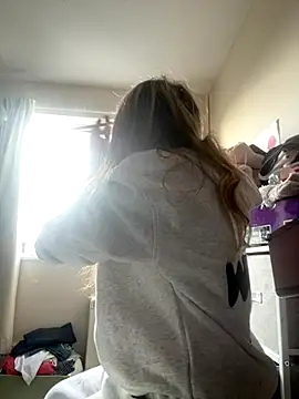 Angelloverxo online show from December 2025 02:37:02 PM