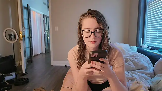 knottybunny online show from November 2025 02:53:02 PM