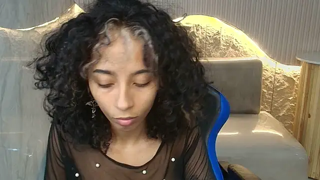 Snapshot of Agnis_ink_r chatting on November 2025 01:47:02 PM Agnis ink r online show from November 2025 01:47:02 PM