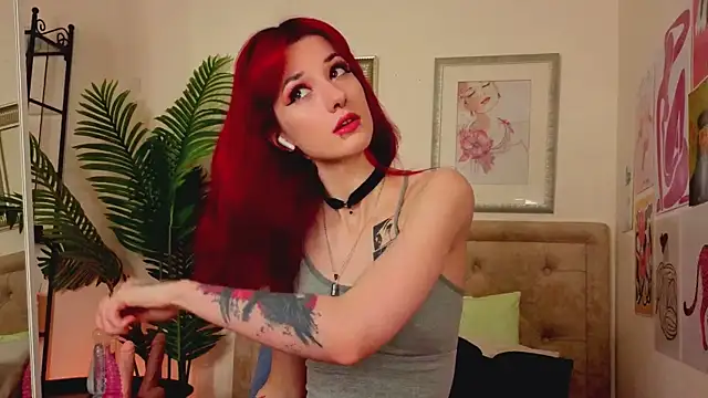 Snapshot of GinaSpicey chatting on January 2026 11:17:01 PM GinaSpicey online show from January 2026 11:17:01 PM