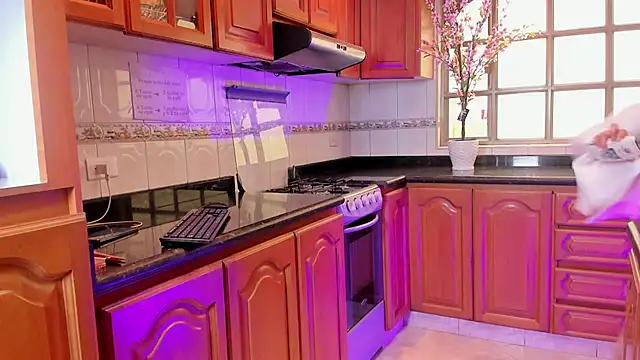 celeste contreras online show from November 2025 01:40:01 PM