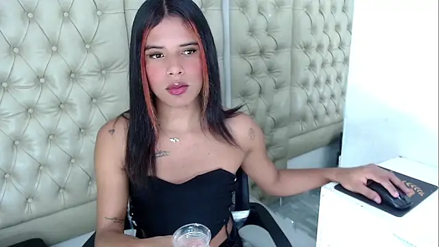 JessicaHott01 online show from March 2026 07:28:01 PM