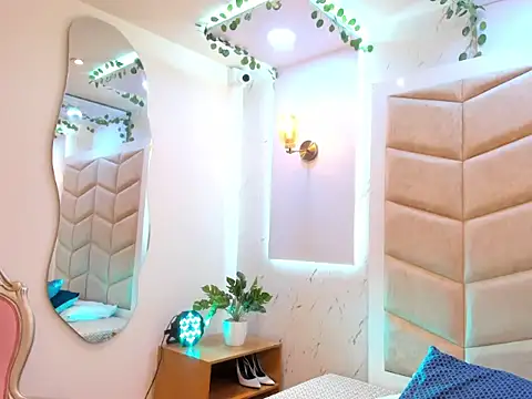 Snapshot of JanexHope chatting on November 2025 09:18:01 PM JanexHope online show from November 2025 09:18:01 PM