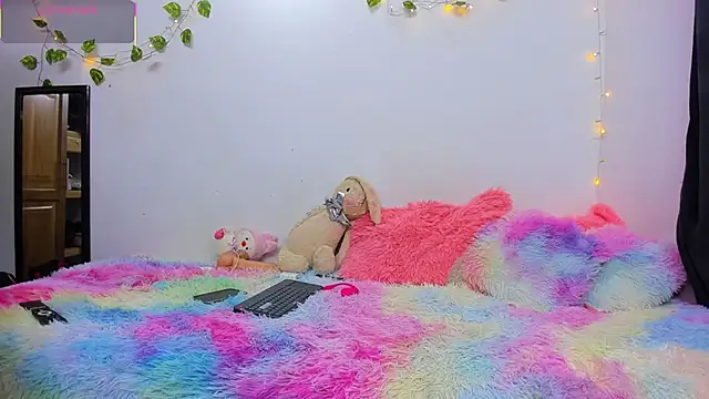 freyja rouse online show from November 2025 12:32:01 AM