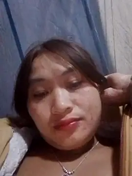 lusy-bae online show from November 2025 11:58:01 AM