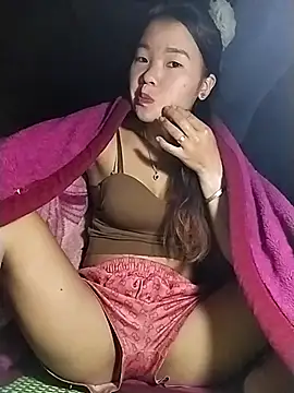 Snapshot of lylylove chatting on November 2025 12:45:02 AM lylylove online show from November 2025 12:45:02 AM