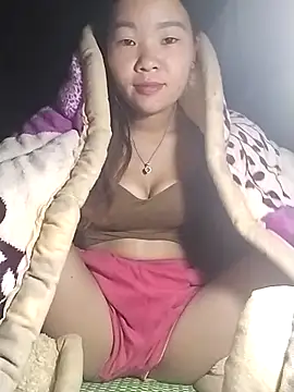 Snapshot of lylylove chatting on November 2025 08:43:02 PM lylylove online show from November 2025 08:43:02 PM