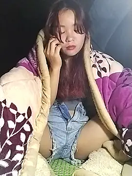 Snapshot of lylylove chatting on November 2025 01:15:01 AM lylylove online show from November 2025 01:15:01 AM