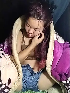 Snapshot of lylylove chatting on November 2025 08:21:02 PM lylylove online show from November 2025 08:21:02 PM