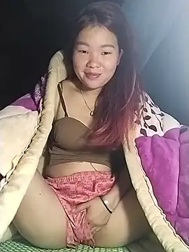 Snapshot of lylylove chatting on November 2025 08:33:02 PM lylylove online show from November 2025 08:33:02 PM