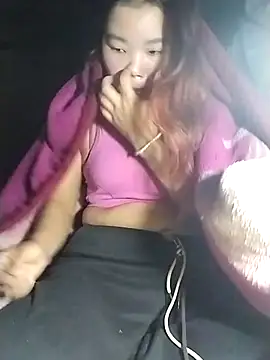 lylylove online show from March 2026 12:52:02 AM