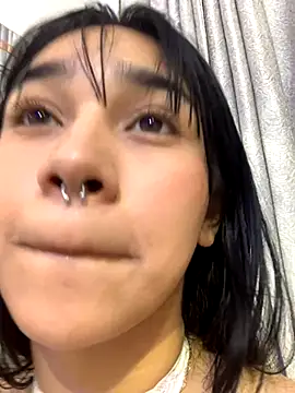 Kylie Patrick online show from November 2025 01:15:01 AM