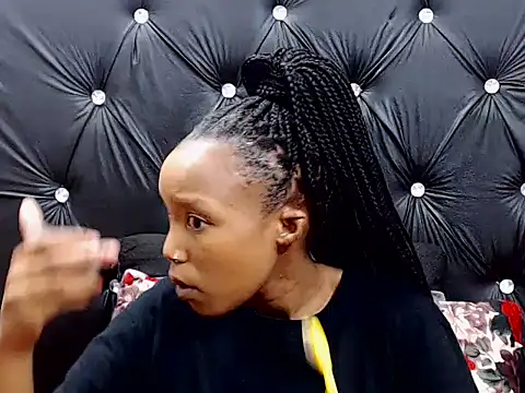 AppleAss02 online show from October 2025 08:18:01 PM