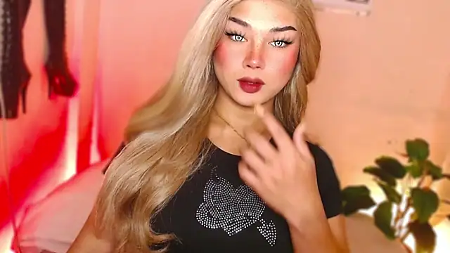 MissRumi Hunter online show from December 2025 07:40:02 PM