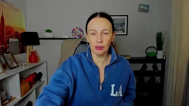 Velvet Jasmine online show from November 2025 07:38:02 AM