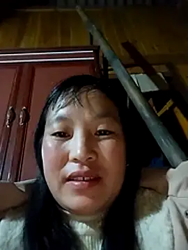 Snapshot of miss-su chatting on December 2025 11:12:01 PM miss-su online show from December 2025 11:12:01 PM