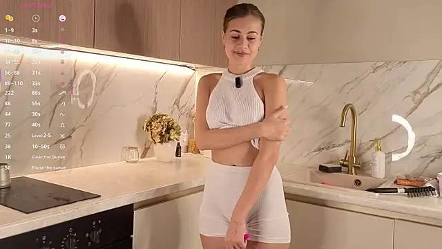 MorteBelle online show from October 2025 06:06:02 AM