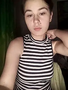 Snapshot of ToryTayler chatting on December 2025 04:54:01 AM ToryTayler online show from December 2025 04:54:01 AM