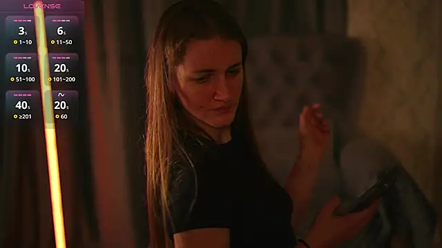 Liltightbabe online show from November 2025 06:28:01 PM