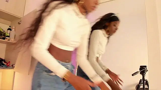 Stefannyevans  online show from February 2026 02:01:02 PM