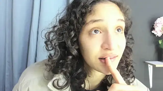 TeensNews18 online show from November 2025 12:15:02 PM