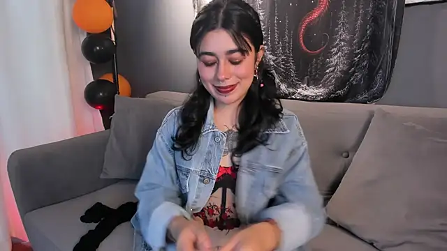 flower smith  online show from October 2025 12:04:02 PM