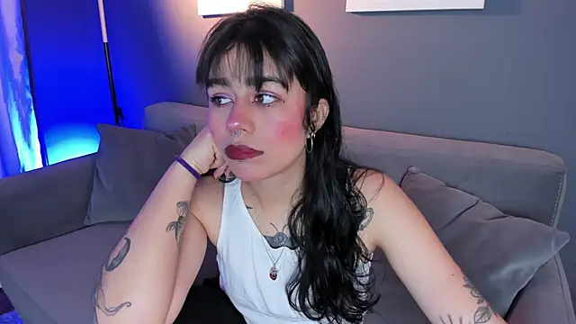 flower smith  online show from November 2025 11:43:02 AM