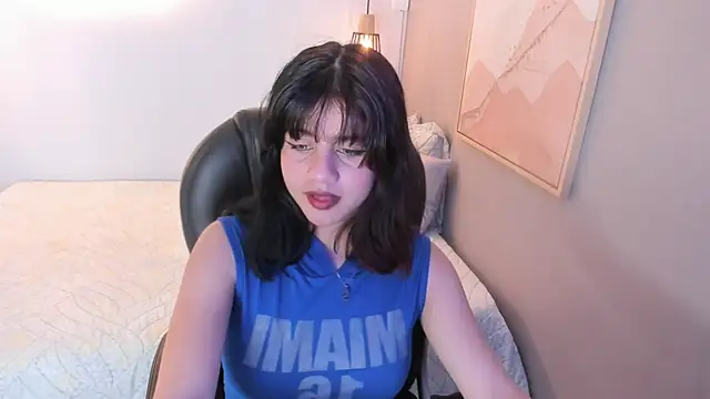 Julieth brown  online show from October 2025 07:47:01 PM